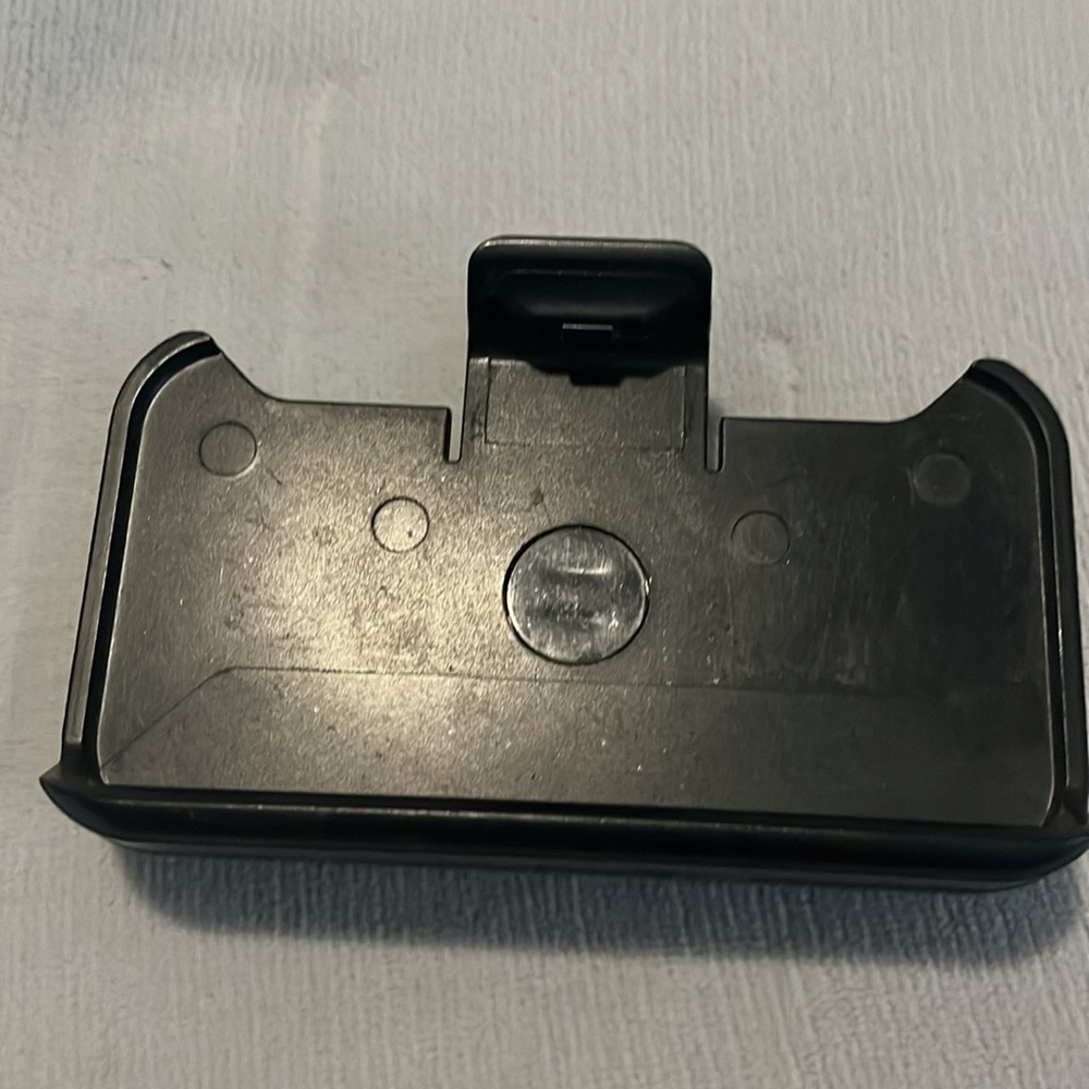 Otterbox belt clip on phone case - Picture 3 of 4